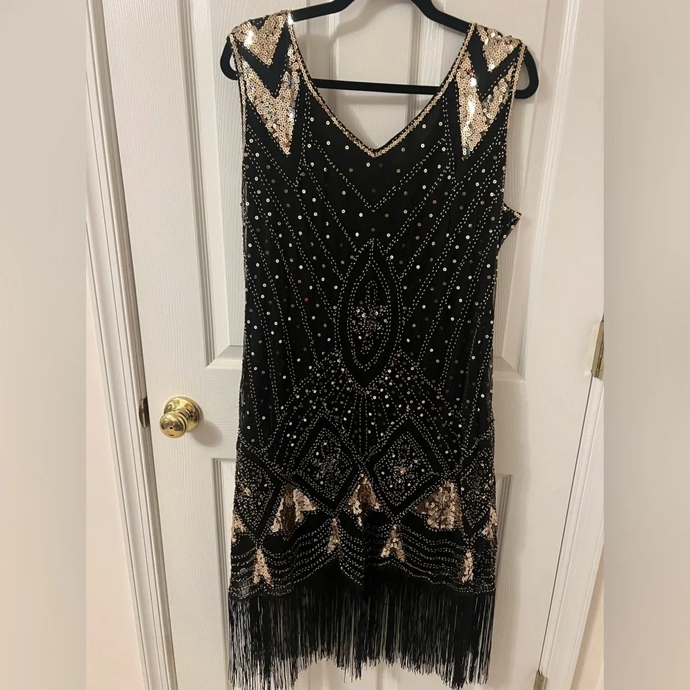 Elegant Black and Gold Beaded Dress flapper dress - Picture 2 of 3